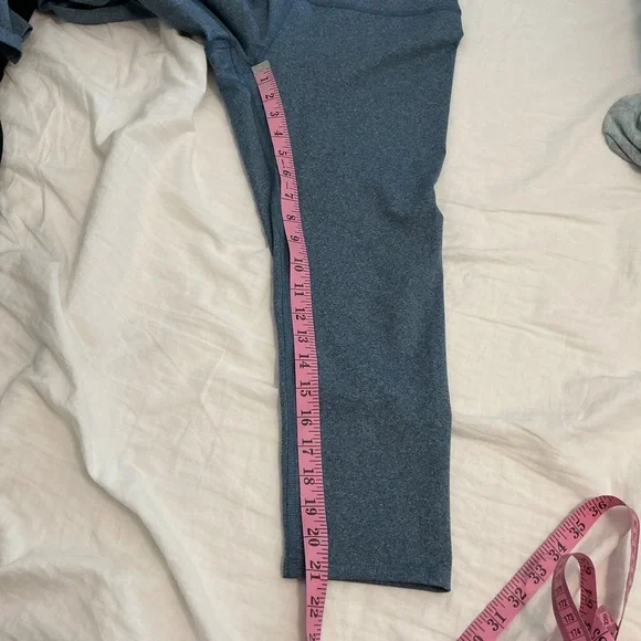 REI Co-Op Blue Crop Leggings Size Medium Stretch Active Yoga Pants Mid Rise - Picture 4 of 8